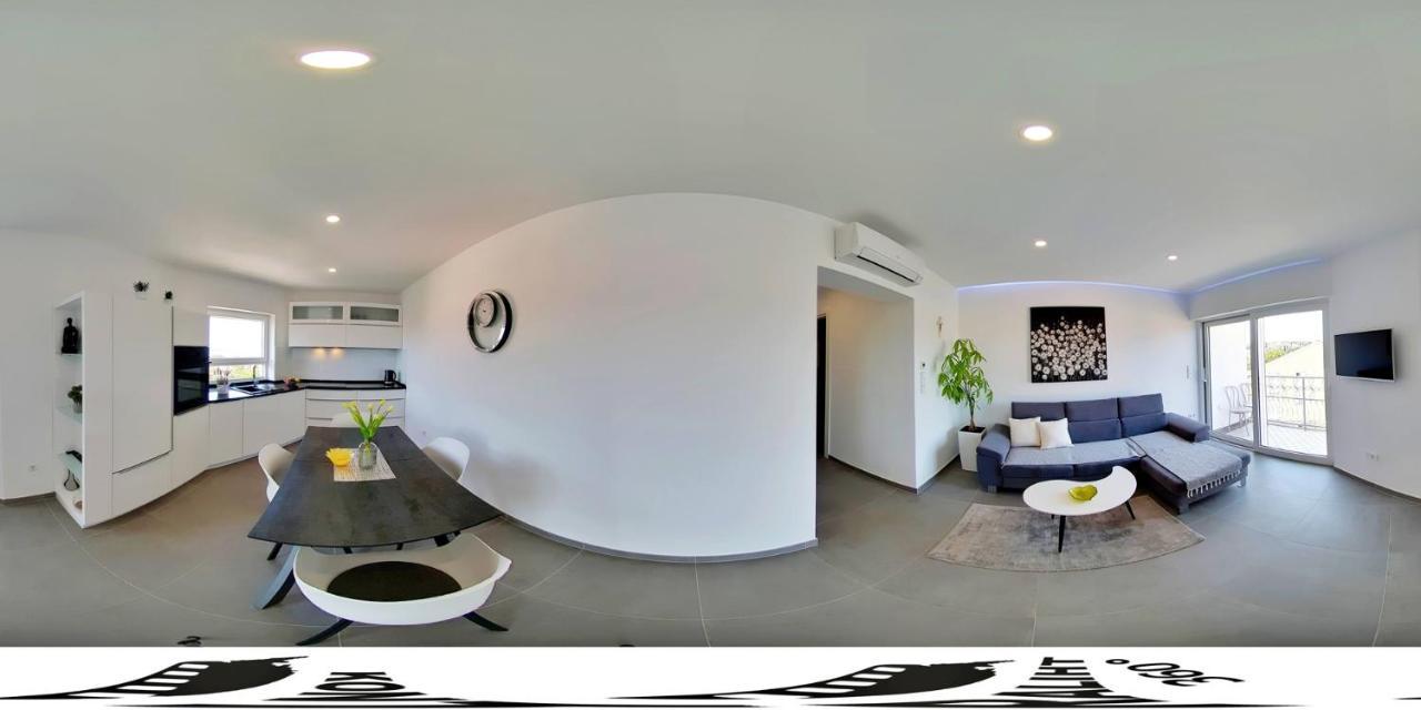 Apartments Mary Malinska Extérieur photo
