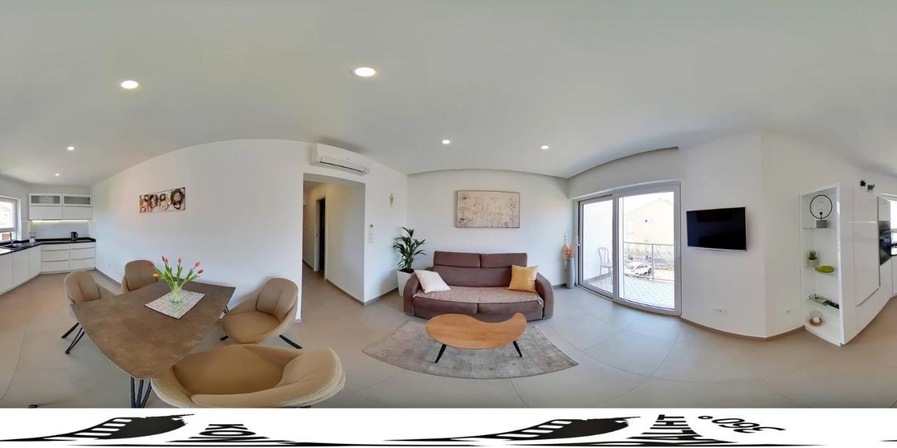 Apartments Mary Malinska Extérieur photo
